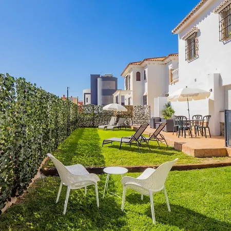 Gasthof Cubo's William's Sunny 5 With Breakfast Torre de Benagalbon